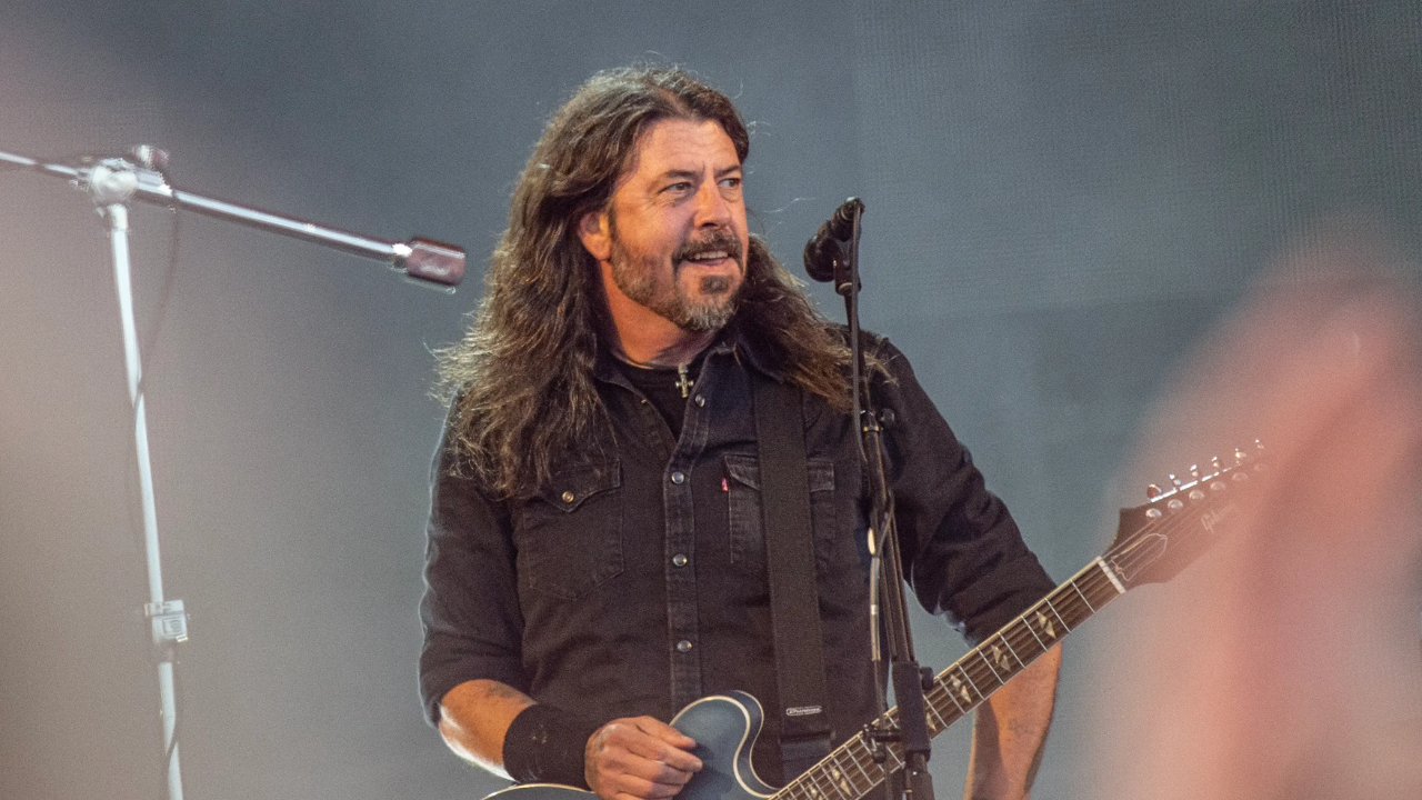 Why Foo Fighters Pulled Out of a Major Festival After Dave Grohl’s Shocking News