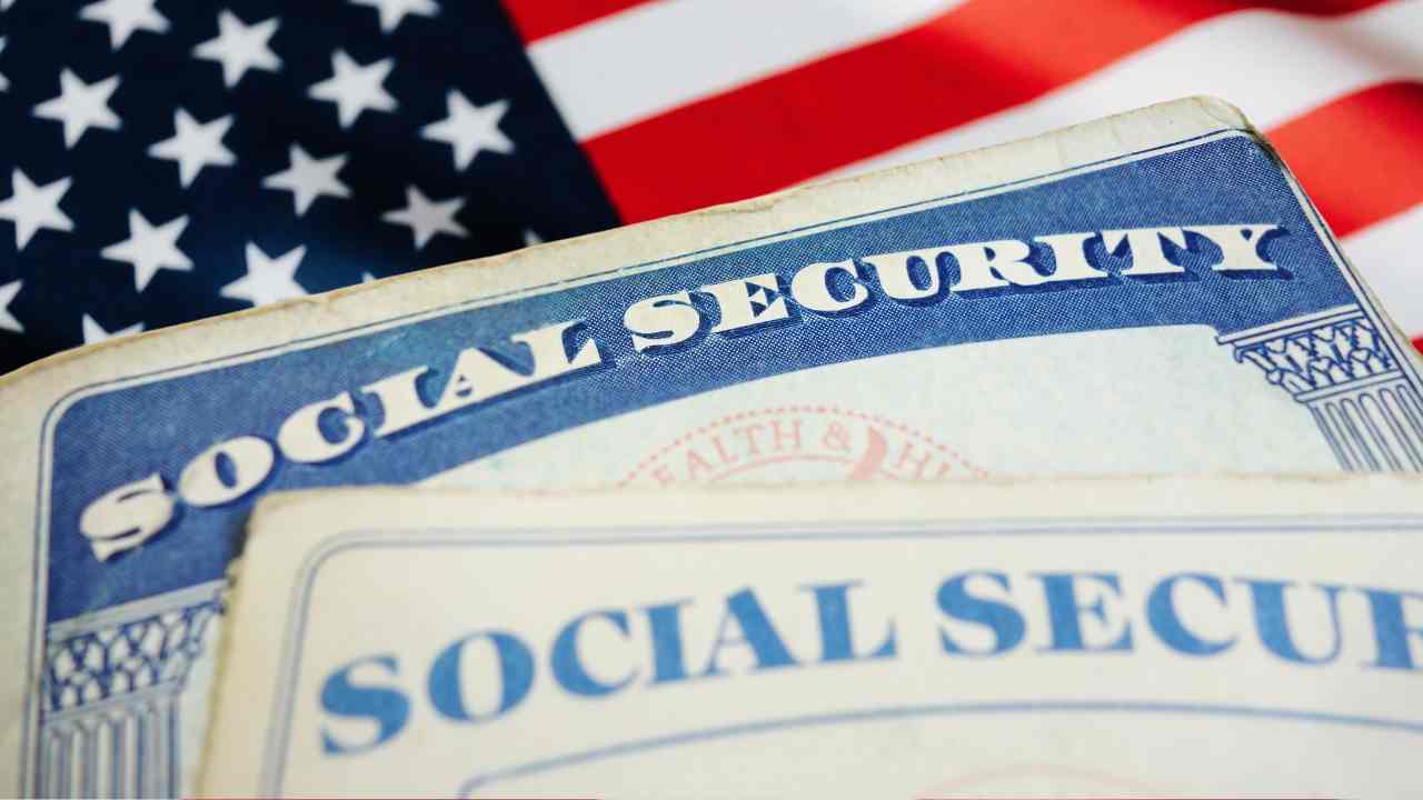 How Does Your Social Security Benefit Compare to the Average American?